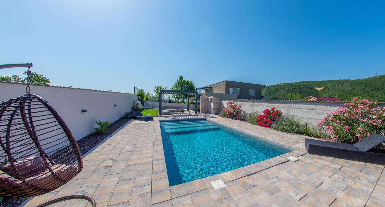 Villa Carpe Diem - With Private Pool Mostar Luaran gambar