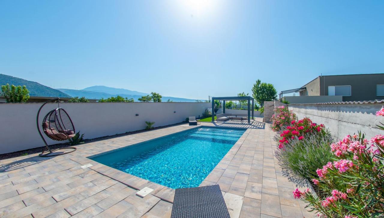Villa Carpe Diem - With Private Pool Mostar Luaran gambar