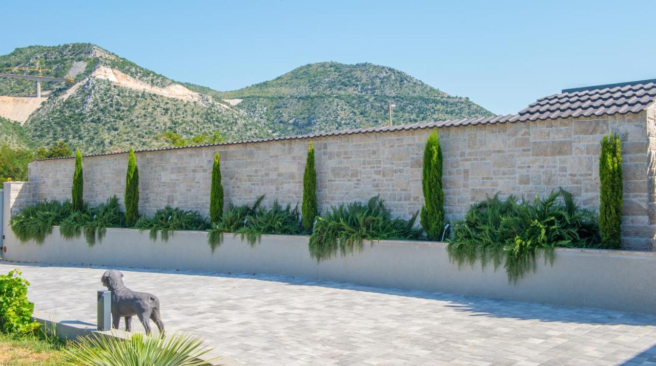 Villa Carpe Diem - With Private Pool Mostar Luaran gambar