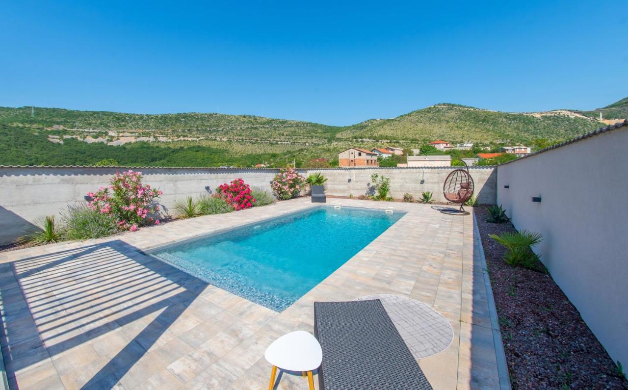 Villa Carpe Diem - With Private Pool Mostar Luaran gambar
